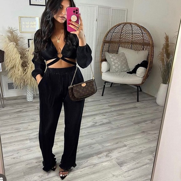 Zi’s boutique black set - Picture 2 of 2